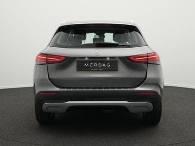 Mercedes GLA 180 d Kamera+PTS+SHZ+MBUX (2020) - Foto 4