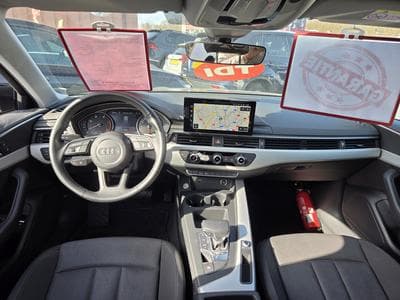 Audi A4 AVANT 30TDI ATTRACTION S-TRONIC (2022) - Photo 7