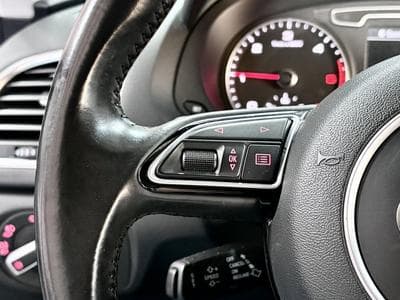 Audi Q3 2.0 TDI S-Line Selection 140 CV *Sièges Chauff* (2014) - Photo 11