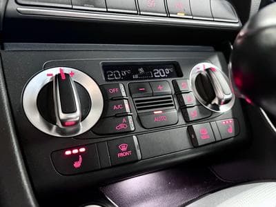 Audi Q3 2.0 TDI S-Line Selection 140 CV *Sièges Chauff* (2014) - Photo 15