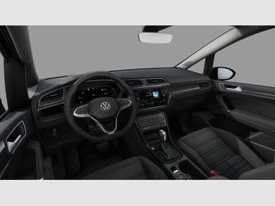 VW Touran Highline R-Line 2.0 TDI 7-Gang DSG (2025) - Photo 9