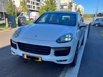 Porsche Cayenne GTS (2016) - Photo 1