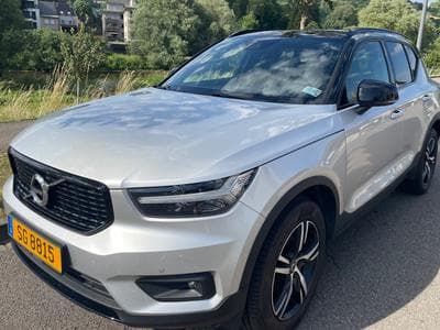 Volvo XC40 R-Design (2019) - Photo 1