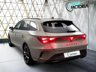 Cupra Leon Break -29% 1.5 eTSI 150 BVA+T.PANO+CAM+LED+Options (2025) - Photo 4