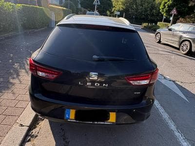 Seat Leon (2015) - Photo 1