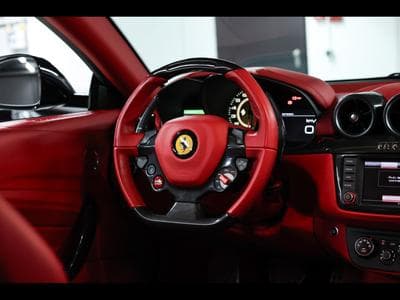 Ferrari FF 6.2 V12 4RM (661 CH) - BLU POZZI (2015) - Foto 11