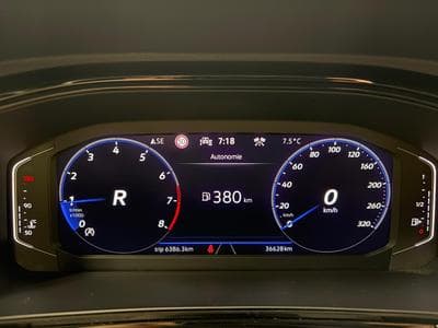 VW T-Roc R 4Motion 300cv DSG (2023) - Photo 9