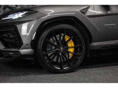 Lamborghini Urus V8 AKRAPOVIC - GRIGIO KERES (2022) - Photo 10