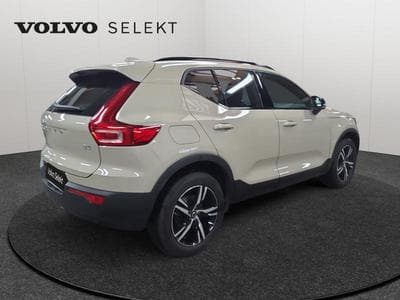 Volvo XC40 B3 Plus Dark / Essence (2025) - Photo 2