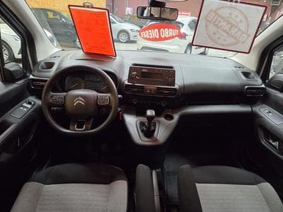 Citroën Berlingo 1.5HDI 102CV 5PLACES (2022) - Photo 10