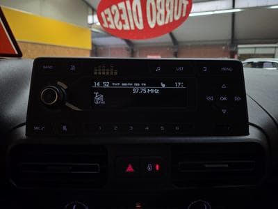 Citroën Berlingo 1.5HDI 102CV 5PLACES (2022) - Foto 15