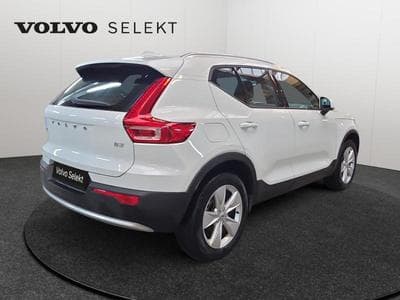 Volvo XC40 B3 Core / Essence (2024) - Foto 2