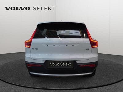 Volvo XC40 B3 Core / Essence (2024) - Foto 6