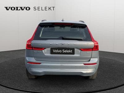 Volvo XC60 B4 Core / Diesel (2023) - Foto 6