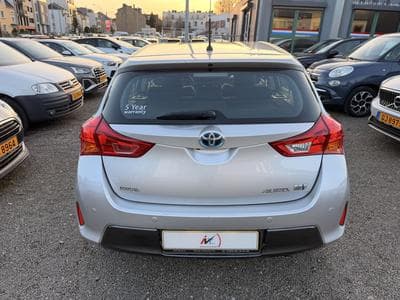 Toyota Auris 1.8 Hybrid (2014) - Foto 4