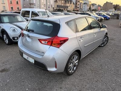 Toyota Auris 1.8 Hybrid (2014) - Foto 5