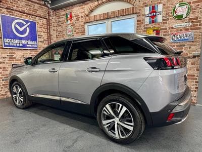 Peugeot 3008 3008 1.5 BlueHDi 131cv Auto ALLURE SiègCh/Navi/LED (2023) - Foto 2