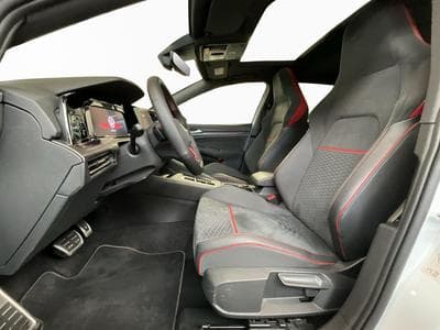 VW Golf GTI-Clubsport+DSG+Pano+Black-Style (2021) - Photo 9