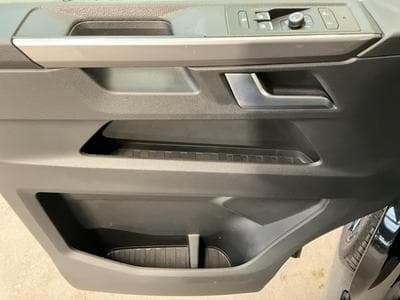 VW T6.1 Highline-court+DSG+4M+Navi+AHK (2022) - Photo 14