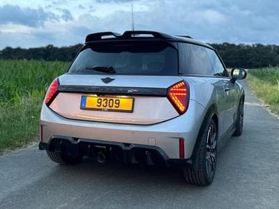Mini Cooper Works (2025) - Photo 1
