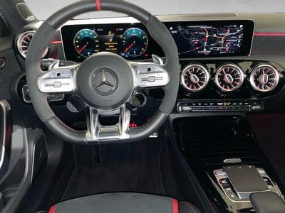 Mercedes A 35 AMG 2.0 4 Matic Aeropaket Burmester (2019) - Photo 6