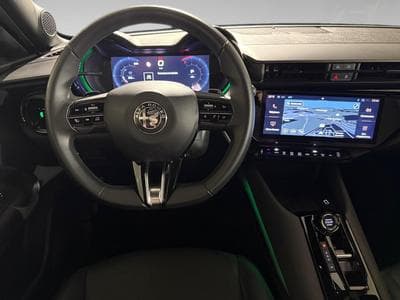 Alfa-Romeo Junior 1.2 Ibrida (2025) - Photo 6