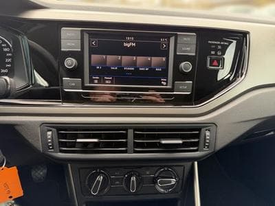 VW Polo Polo VI Comfortline (2019) - Foto 11