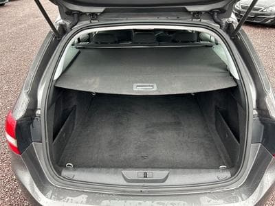 Peugeot 308 308 SW Allure 2.0 HDi *Navi*LED-Scheinwerfer*Eu6 (2016) - Photo 14