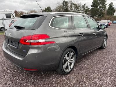 Peugeot 308 308 SW Allure 2.0 HDi *Navi*LED-Scheinwerfer*Eu6 (2016) - Photo 4