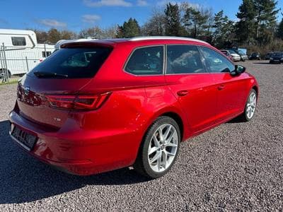 Seat Leon Leon ST Xcellence 1.8 TSI *Sport *Navi*LED*SHZ* (2017) - Photo 4