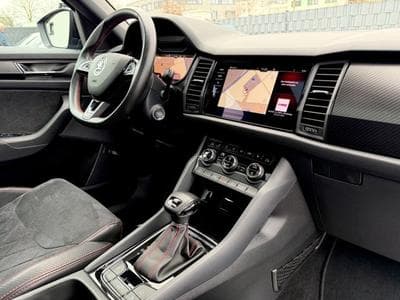 Skoda Kodiaq Kodiaq RS 2.0 TDI DSG 4x4 /LED/ACC/AHK/360°CAM (2019) - Foto 12