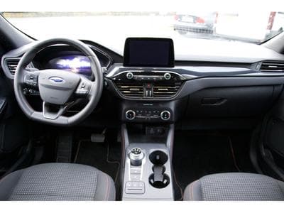 Ford Kuga 2.5 Duratec PHEV ST-Line (2024) - Foto 8