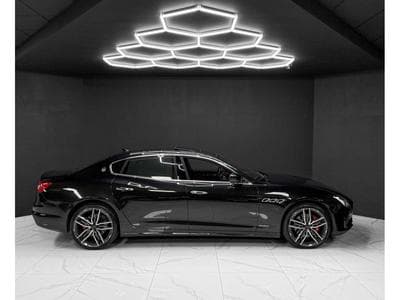 Maserati Quattroporte S Q4 GranSport / B&W / CarPlay / Softclos. / Matrix (2020) - Foto 6