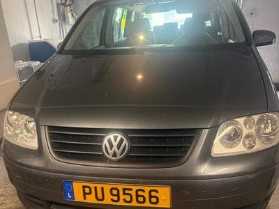 VW Touran (2003) - Foto 1