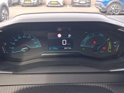 PEUGEOT 208 e-208 136ch Active (2021) - Foto 6