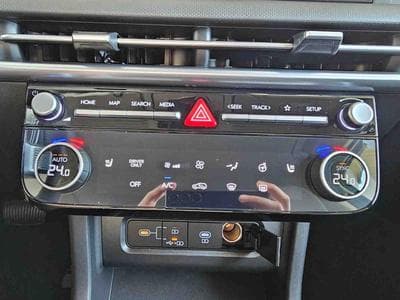 Hyundai Tucson 1.6 T-GDI HEV 215 AT E-Motion (2025) - Foto 15