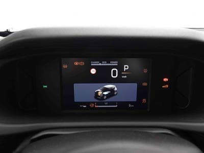 Jeep Avenger 1.2 MHEV DCT Longitide (2025) - Foto 14