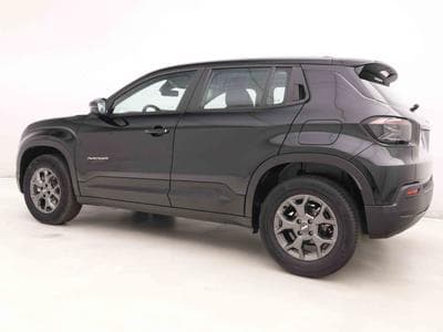 Jeep Avenger 1.2 MHEV DCT Longitide (2025) - Foto 2
