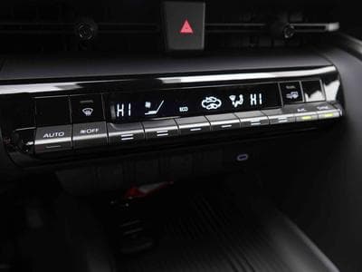 Toyota C-HR 1.8 VVT-i 140 Hybride Dynamic (2025) - Photo 10