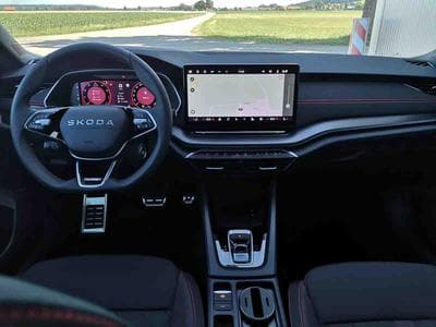 Skoda Octavia 2.0 TSi DSG 265 RS (2025) - Photo 5