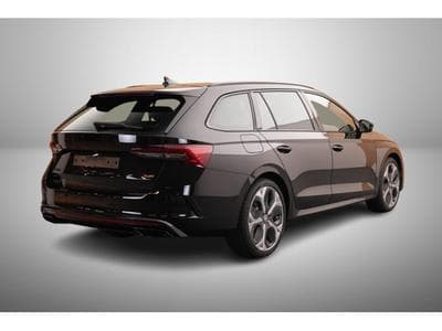 Skoda Octavia 2.0 TSi DSG 265 RS (2025) - Photo 5