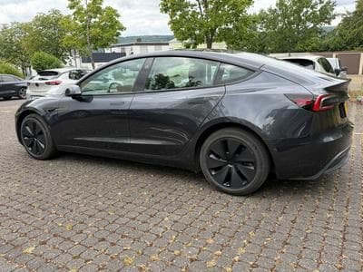 Tesla Model 3 Highland RWD (2024) - Photo 1