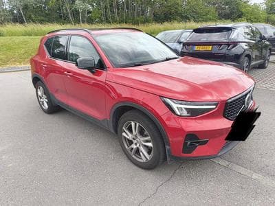 Volvo XC40 B3 Ultimate (2024) - Photo 1