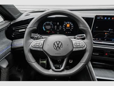 VW Tiguan 2,0 TDI DSG (2025) - Photo 9