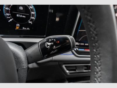 VW Tiguan 2,0 TSI DSG (2025) - Foto 11