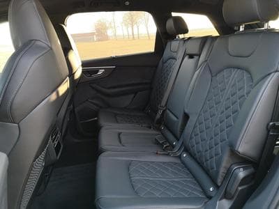 Audi Q7 50 TDI quattro S line (2025) - Photo 8