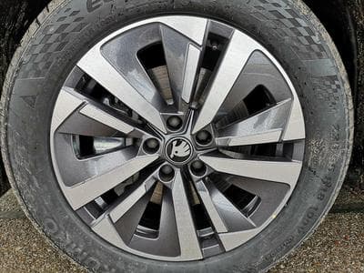 Skoda Kodiaq 2.0 TDI 142 kW 4x4 Selection (2025) - Photo 4