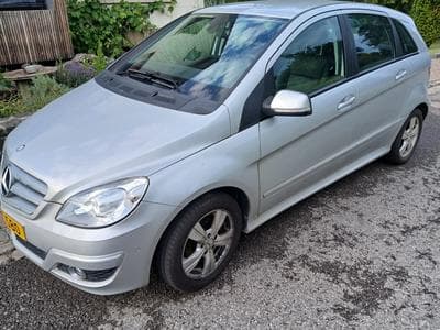 Mercedes B 180 (2011) - Photo 1