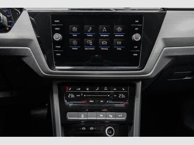 VW Touran 1,5 TSI DSG (2026) - Photo 12