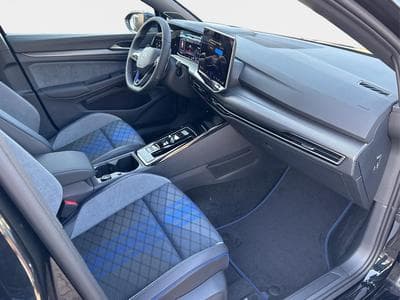VW Golf R (2026) - Photo 11